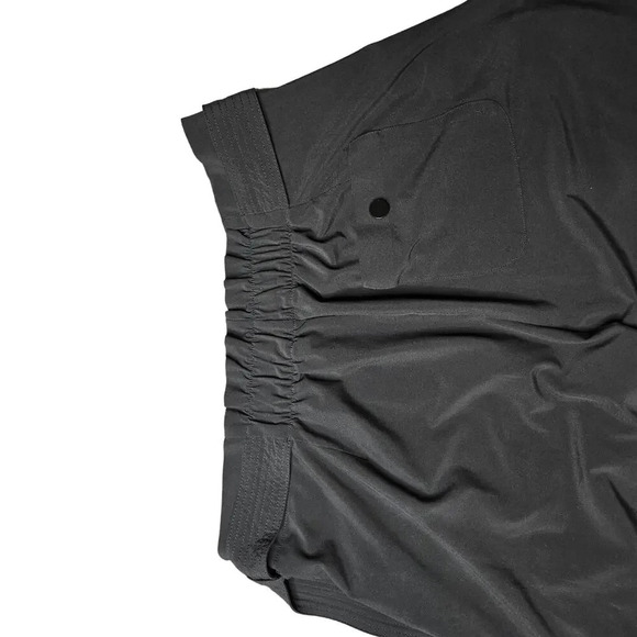 Athelta Skyline Short II Black - Picture 7 of 8